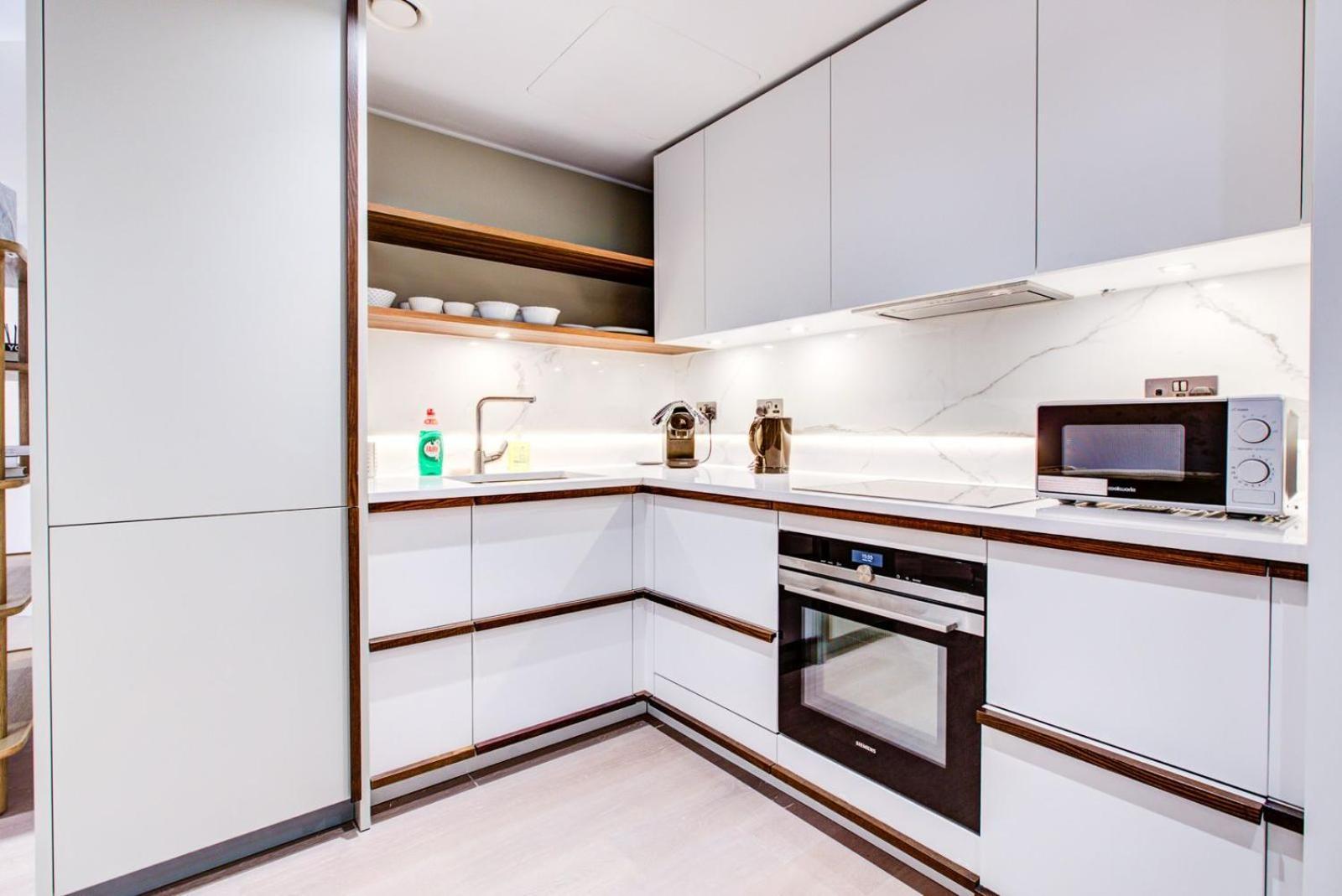 Mayfair Luxury Apartment *
